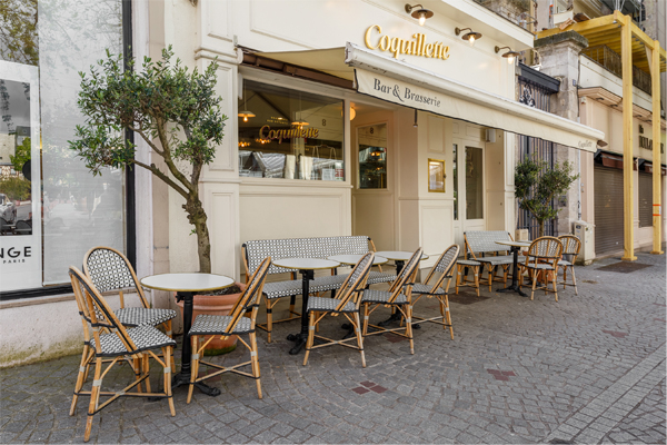 A restaurant with an innovative and refined concept set of rattan furniture for this charming restaurant in Rouen