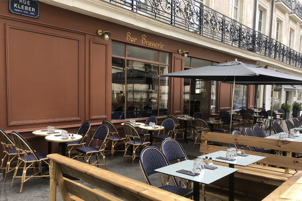 Chic terrace in Loire Atlantique Chic café in the centre of Nantes