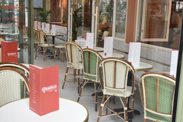 Mobilier de Terrasse pour un Air d'Italie à Paris