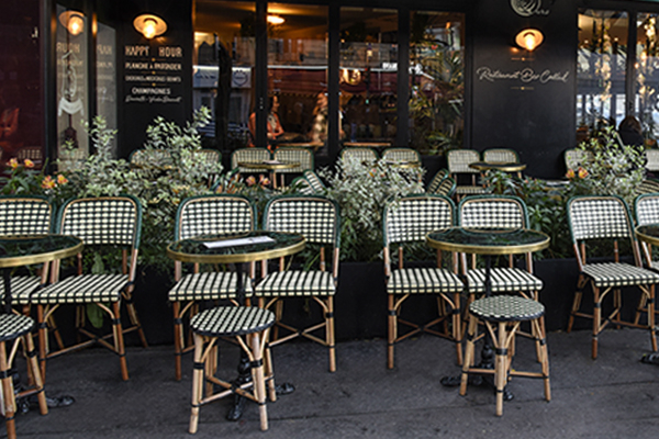 Parisian restaurant and its delicious French cuisine