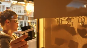 « Nous courons vers une pénurie » : y aura-t-il assez de lunettes pour l’éclipse solaire totale du 12 août ?