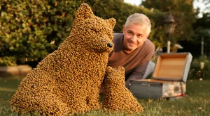 Dampierre-en-Montagne : un essaim d’abeilles se forme sur une sculpture étonnante, voici pourquoi